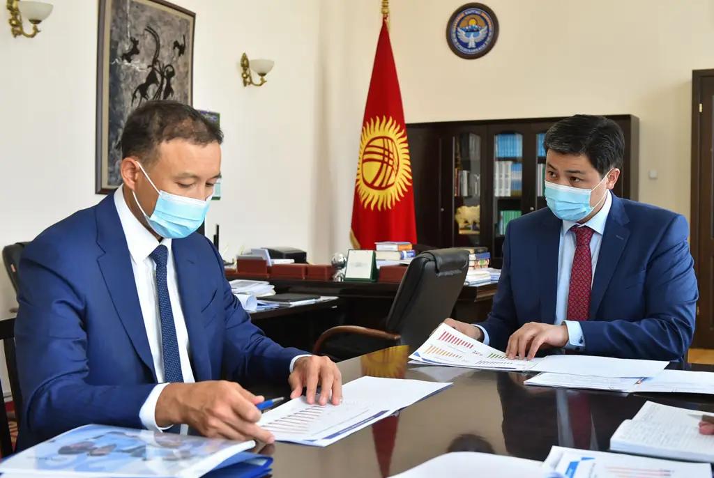 Марипов: необходимо повышать доступ к онлайн-услугам «РСК Банка» в регионах