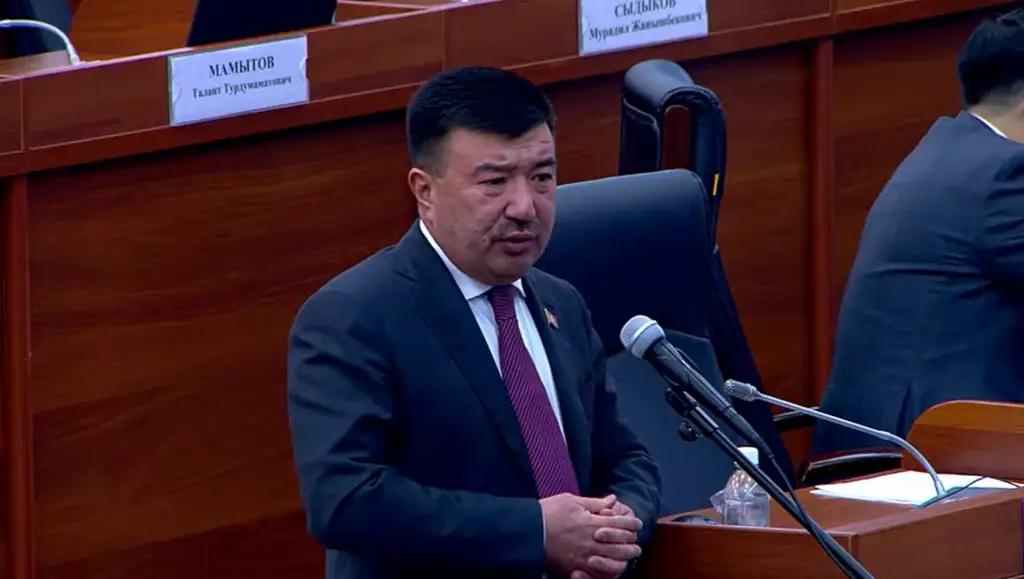 Депутат требует, чтобы глава кабмина посетил Майлуу-Суу