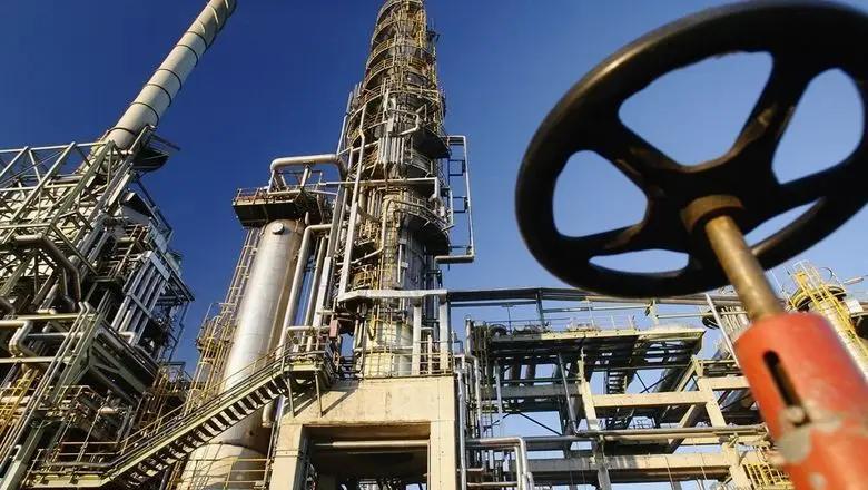 В России цены производителей на бензин увеличились на 22.1%