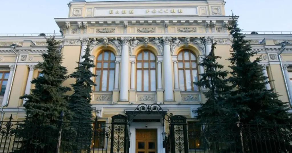 Кредиторы начнут спасать российские банки от банкротства в 2017 году