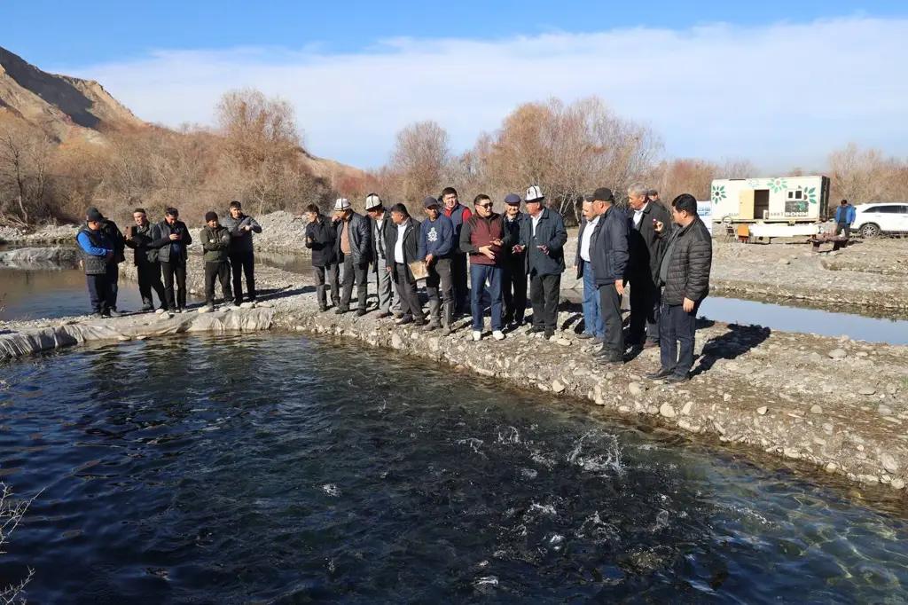 Министр сельского хозяйства посетил ряд предприятий в Оше