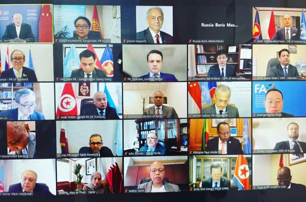 КР предложила облегчить внешний долг взамен на проекты развития