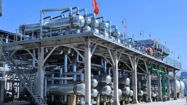 В I квартале 2021 года в КР произвели всего 5.2 тысячи тонн бензина