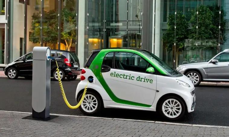 В ЕАЭС разрешили ввозить электромобили бесплатно до конца 2020 года