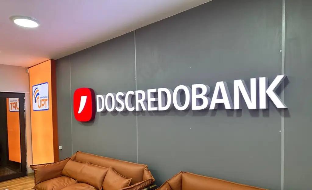 Открытие ко-брендингового отделения Doscredobank и системы денежных переводов UPT