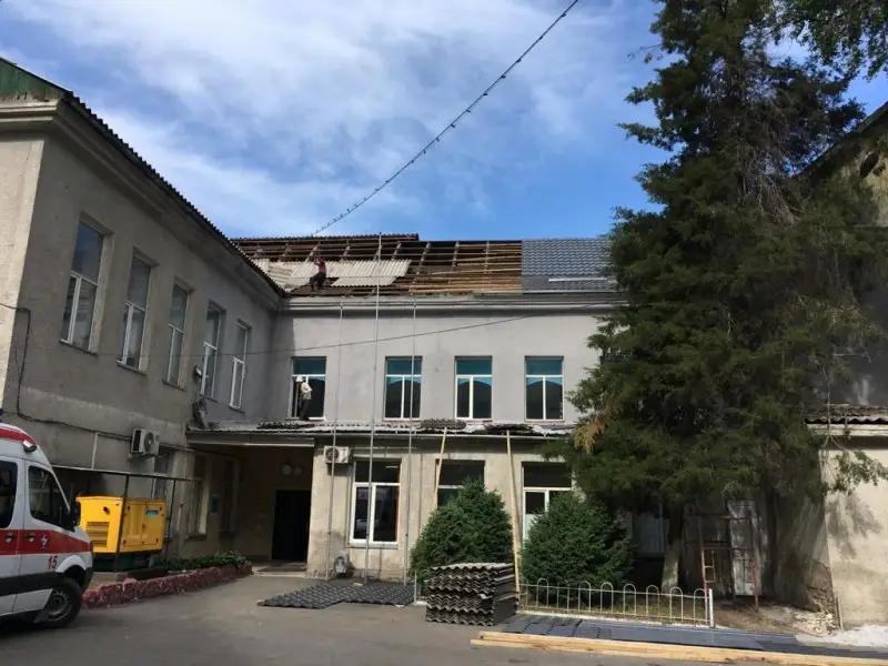 На капитальный ремонт корпуса скорой помощи предусмотрено 3.85 млн сомов