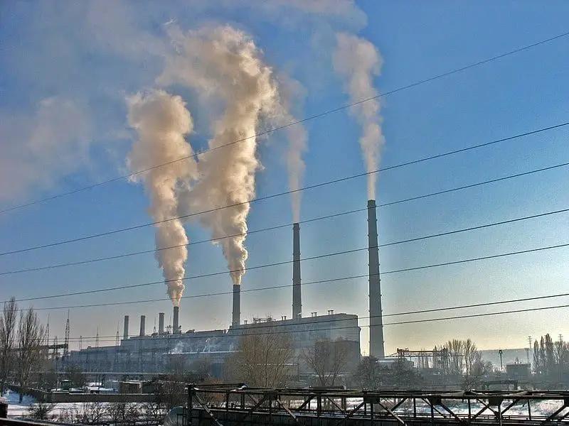 За нарушение экологии предприятия оштрафовали на 607 тысяч сомов