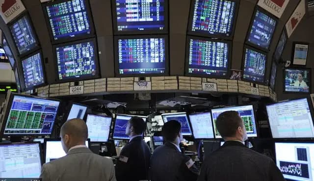 Вслед за ценами на нефть выросли американские биржи – на 1,6-2%