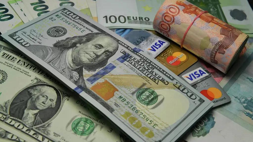 Денежные переводы в Кыргызстан за год сократились на 31.6%