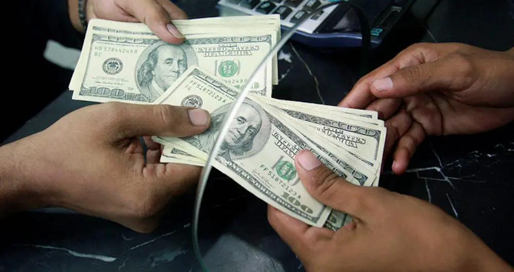 В Казахстане обменки уходят в прошлое