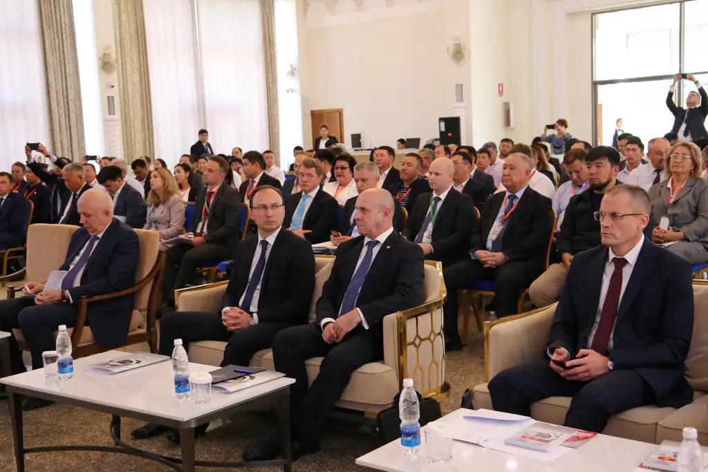 На Кыргызско-Белорусском форуме подписаны контракты на $900 тысяч