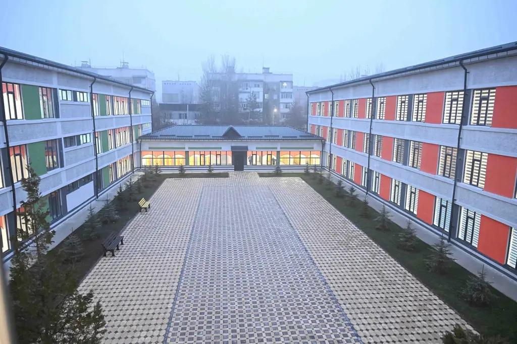 В Бишкеке открыли новый корпус гимназии № 62 за 227.7 млн сомов