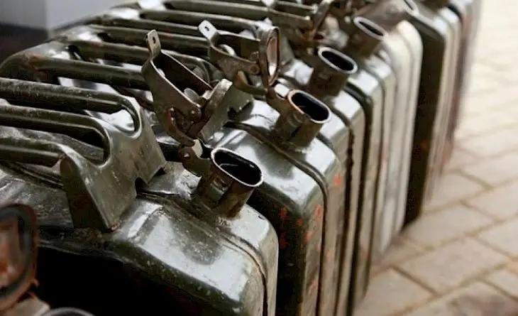 С начала года ГНС выявила 38.9 тонны ГСМ в незаконной торговле