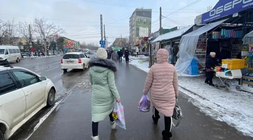Мэрия Бишкека продолжает борьбу со стихийной торговлей