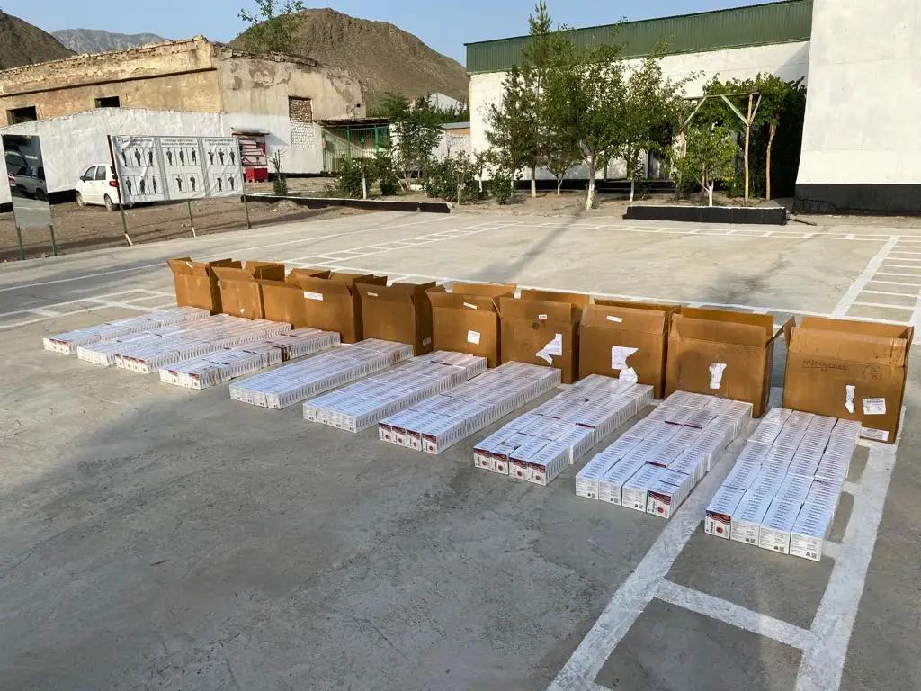 Из КР пытались незаконно вывезти лекарства стоимостью 9.3 млн сомов