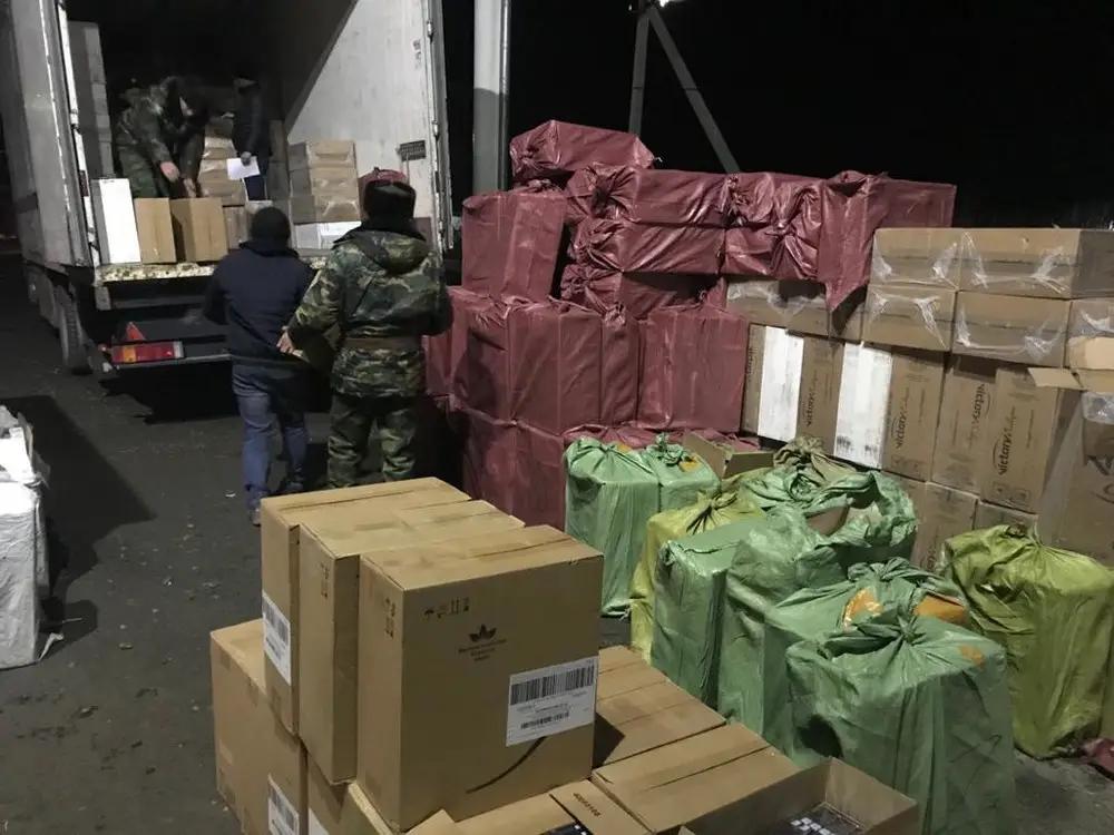 В Таласе задержали табачную продукцию на 40 млн сомов