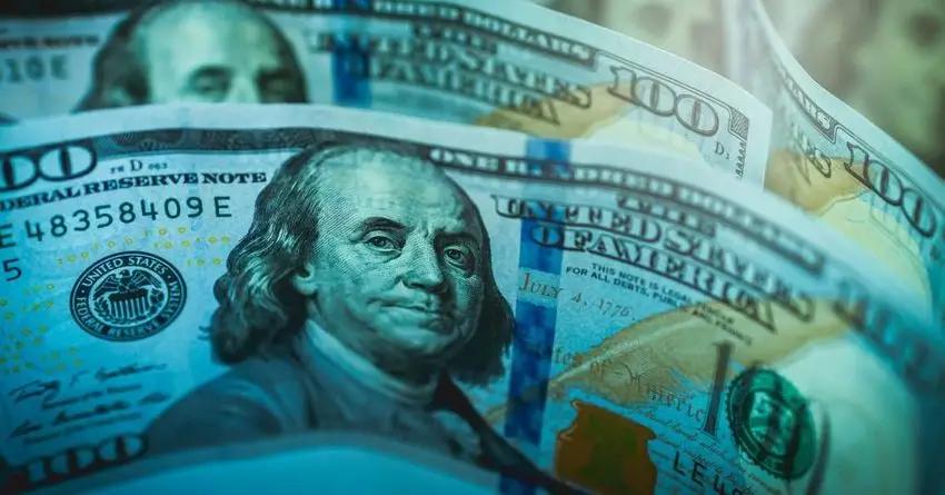 Нацбанк провел вторую за неделю интервенцию по сдерживанию курса доллара