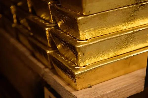 Золото Кумтора продается с дисконтом — Акылбек Жапаров