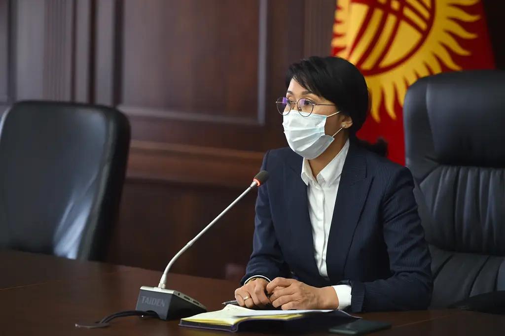 Если население обеспечит соблюдение саннорм, школы не закроют — Исмаилова