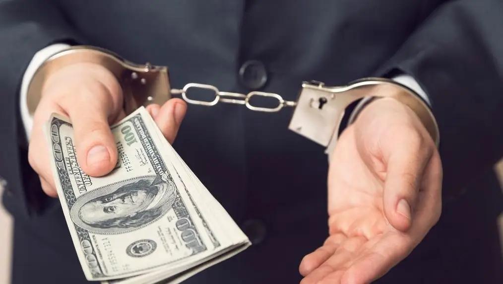 В КР задержали экс-директора Центра судебных представительств