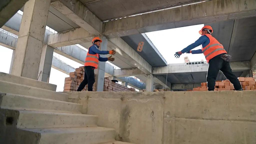 Кыргызстан получит $30 млн на строительство и реконструкцию школ