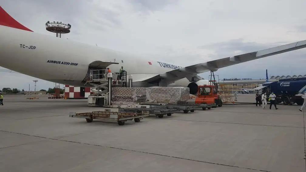 В Бишкек доставили третью партию мобильных концентраторов