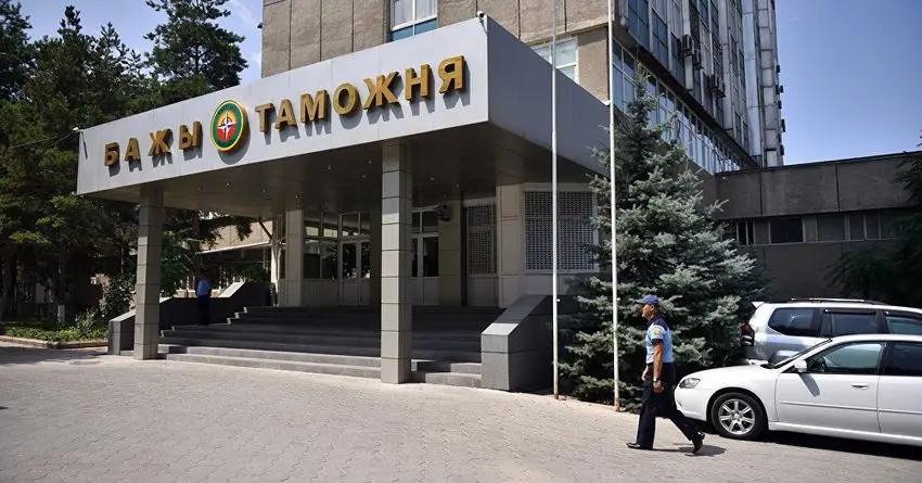 В Баткене задержаны контрабандные грецкие орехи весом почти 7 тонн