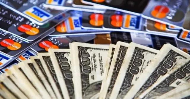 В сентябре в КР подорожали потребительские кредиты