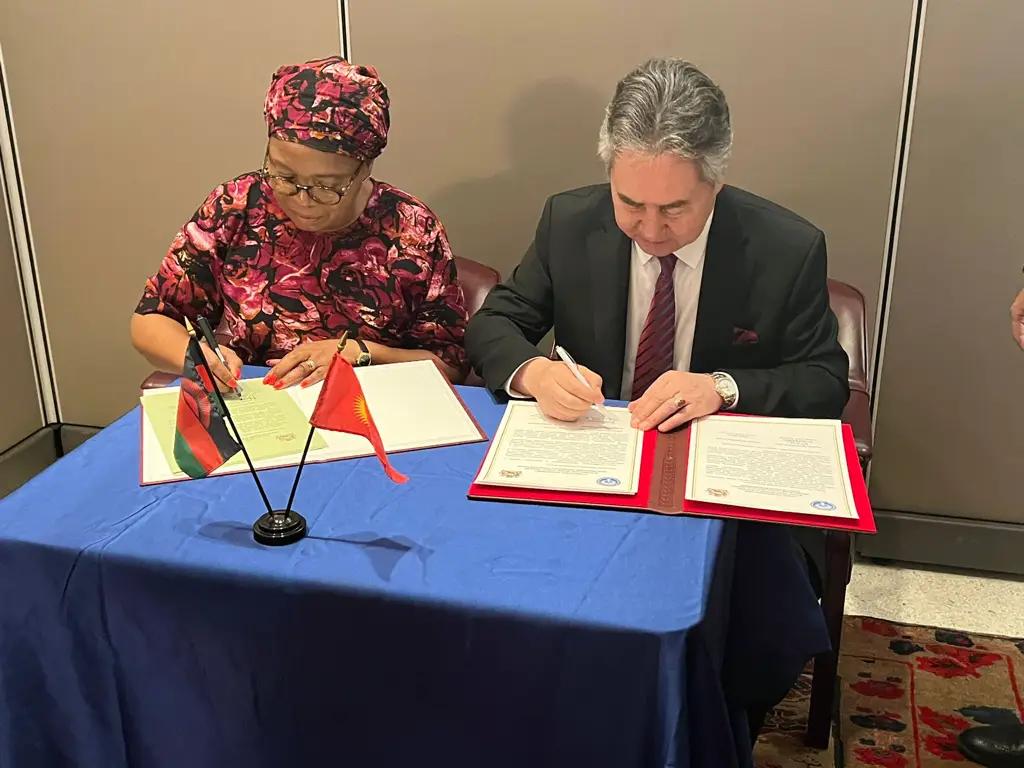 Кыргызстан и Малави подписали коммюнике об установлении дипотношений
