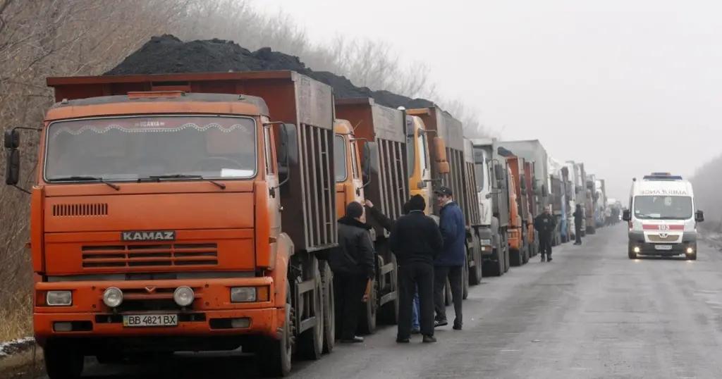 Минтранс контролирует проезд большегрузов с углем