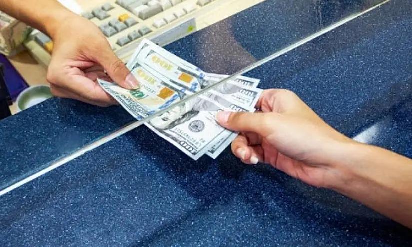 Нацбанк приостановил действие лицензии двух обменок