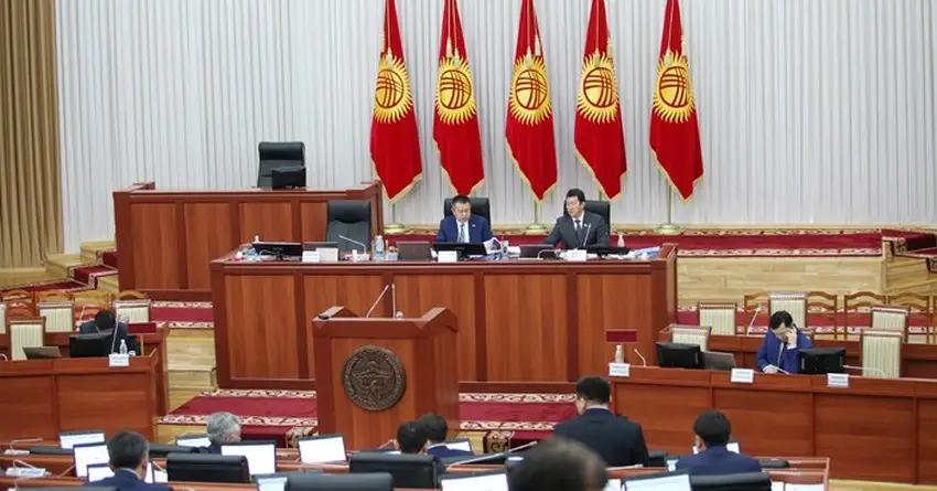 За посреднические услуги субподрядчики получили от Русгидро 43 млн сомов