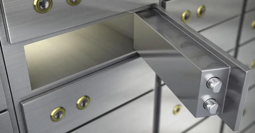 Для сокращения огромного дефицита бюджета Минфин оптимизирует расходы на 4.6 млрд сомов