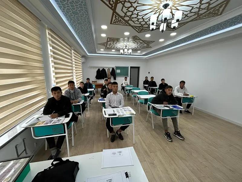 Студенты в Баткене узнали, как вести семейный бюджет