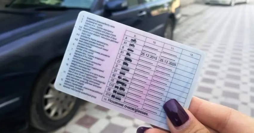 Водительские права в КР начнут выдавать в конце ноября
