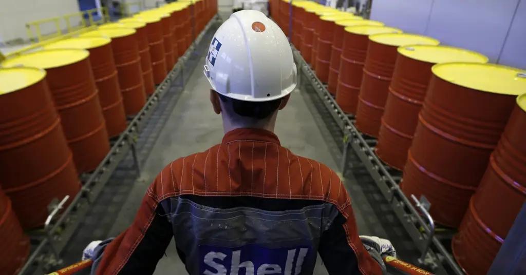 Shell до конца года уволит 2,2 тыс. сотрудников