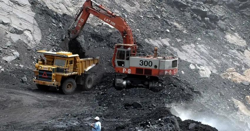 Власти: отзыв лицензии у угледобывающей компании не связан с участием ее владельца в деятельности партии Ата Мекен