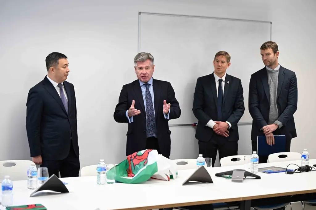 В КР может открыться английский завод по производству стройматериалов