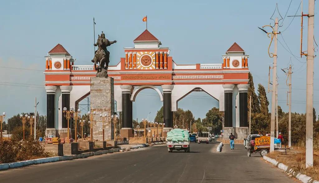 Какие предприятия строятся в Джалал-Абадской области в 2024 году?