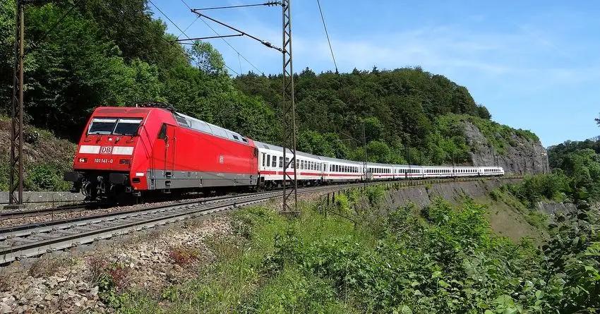 Маршрут железной дороги Китай - Кыргызстан - Узбекистан подготовят к апрелю