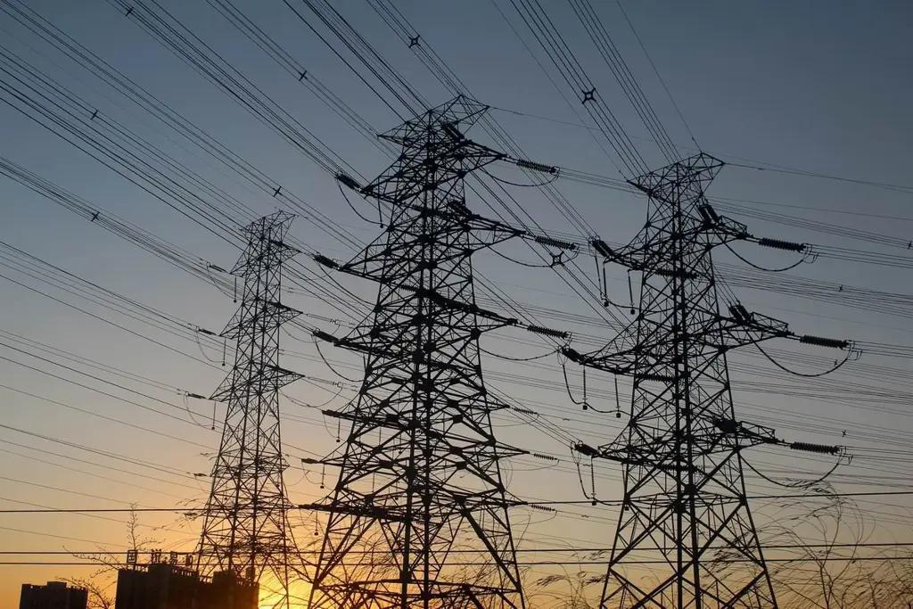 В апреле кыргызстанцы потребили 1 млрд киловатт-часов