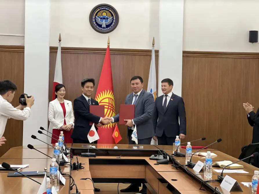 Япония предоставит Кыргызстану грант на образование в $2.26 млн