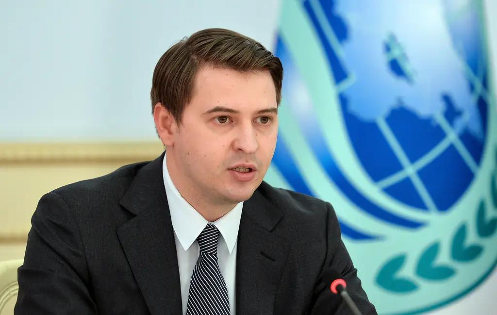 Артем Новиков предложил упростить процедуру ввоза грузов в ШОС