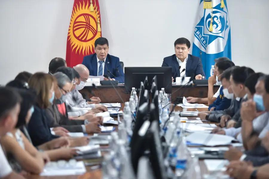 За 6 месяцев 2021 года мэрия Бишкека сделала ремонт в 36 школах