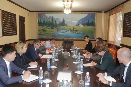 Олег Панкратов встретился с представителями МВФ