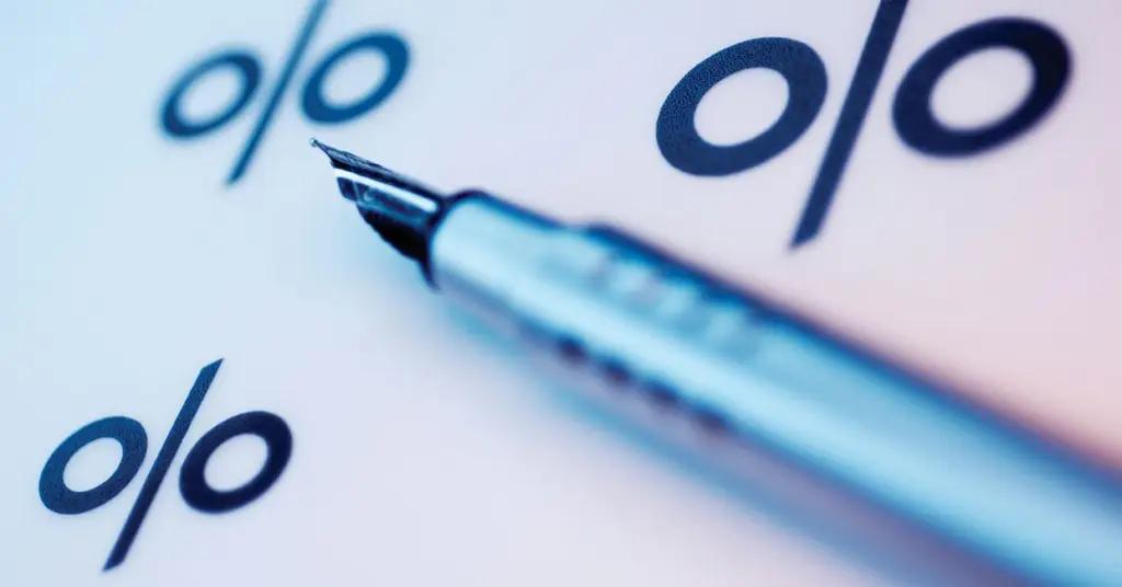 В июле средняя ставка по принятым депозитам незначительно выросла и составила 1.6%