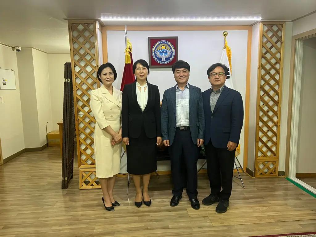 Южная Корея готова привлекать граждан КР на сезонные сельхозработы