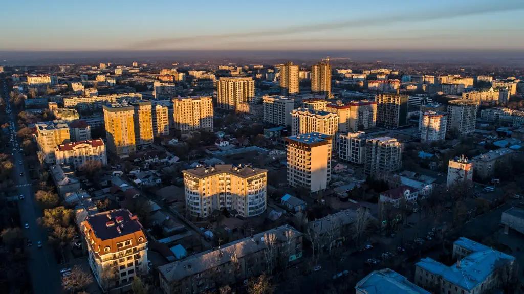 Многоэтажные дома потребляют всего 15% отопления КР