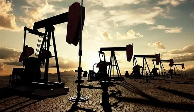 Стоимость нефти Brent опустилась до $37,59 за баррель