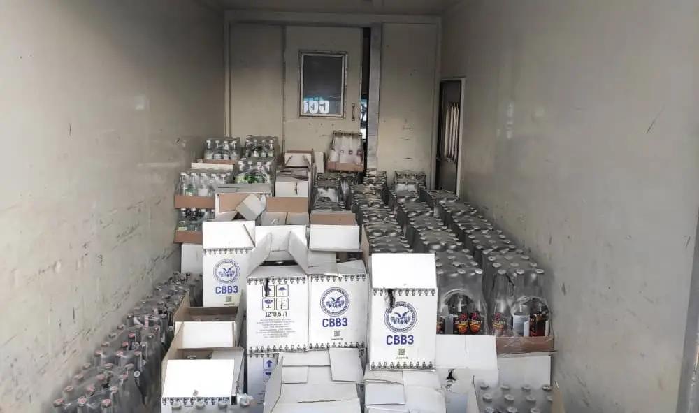 ГКНБ нашел в Hyundai Porter контрафактный алкоголь